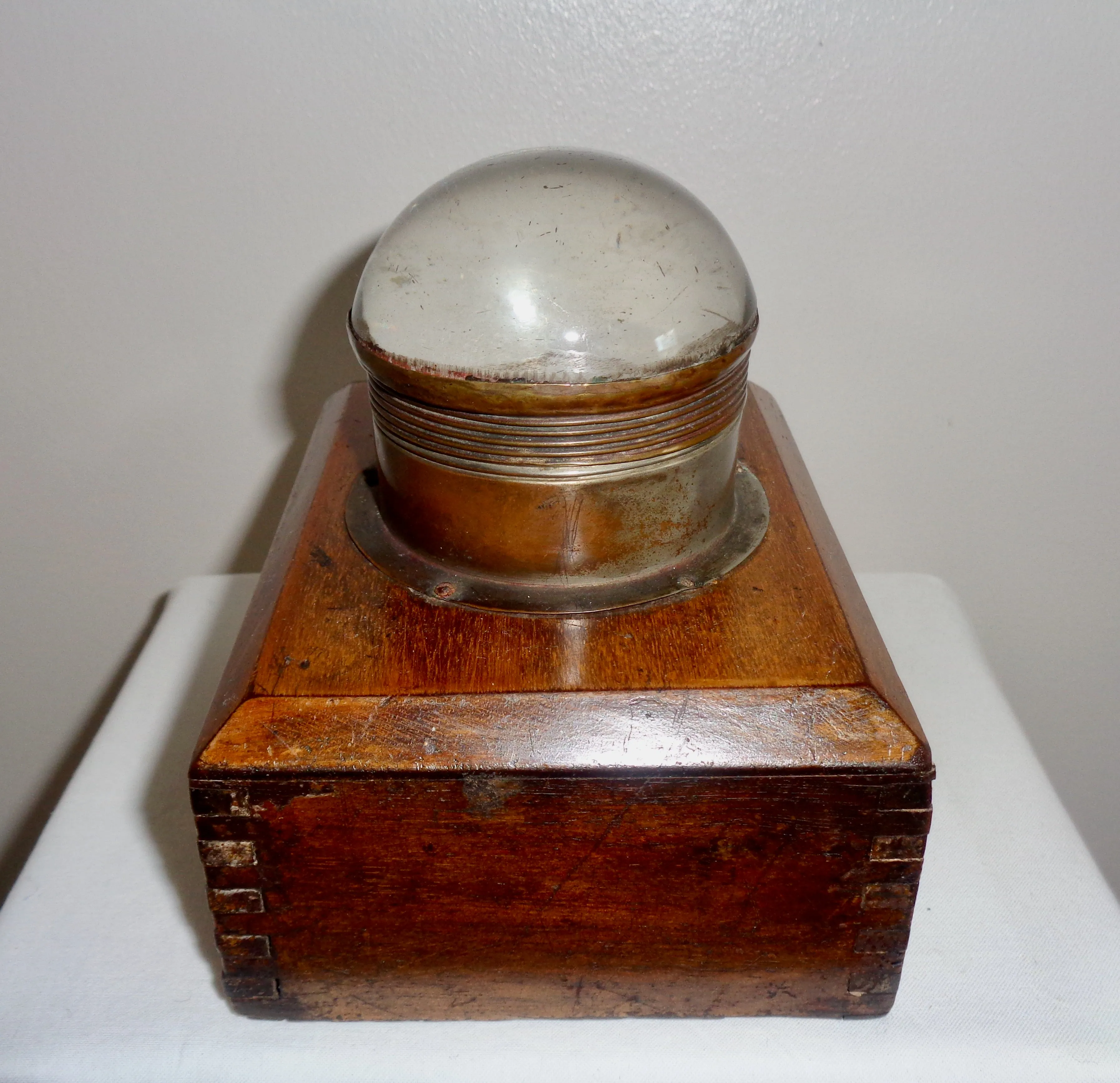 Antique Ever Ready UK Bullseye Bulb Torch / Hand Lamp In A Wood Case