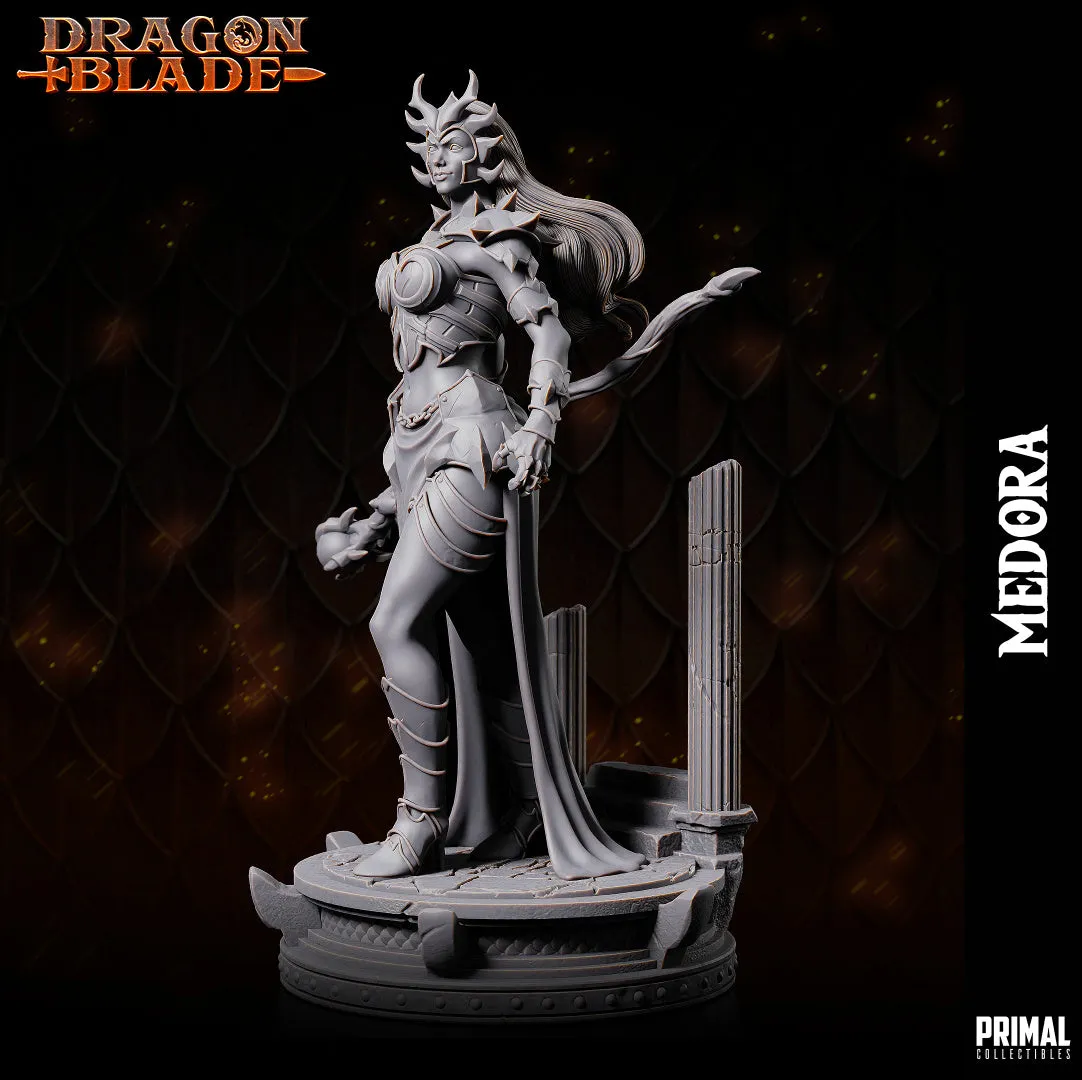 DNDDGL - Takhisis Dark Dragon Queen Medora Dragonlance mini