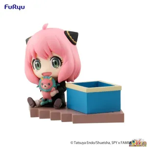 Furyu SPY×FAMILY Hold Figure Anya Forger